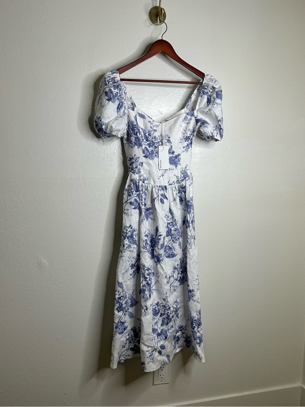 NWT Reformation 100% Linen Davila Puff Sleeve Blue Floral Smocked Midi Dress